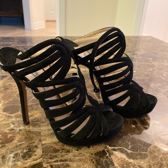 Prada Shoes - Picture 3 of 8